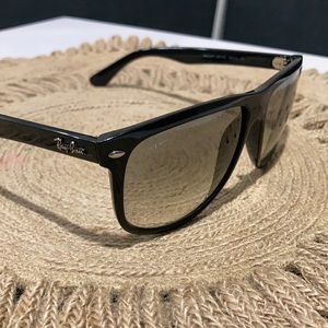 Rayaban Sunglasses RB4147